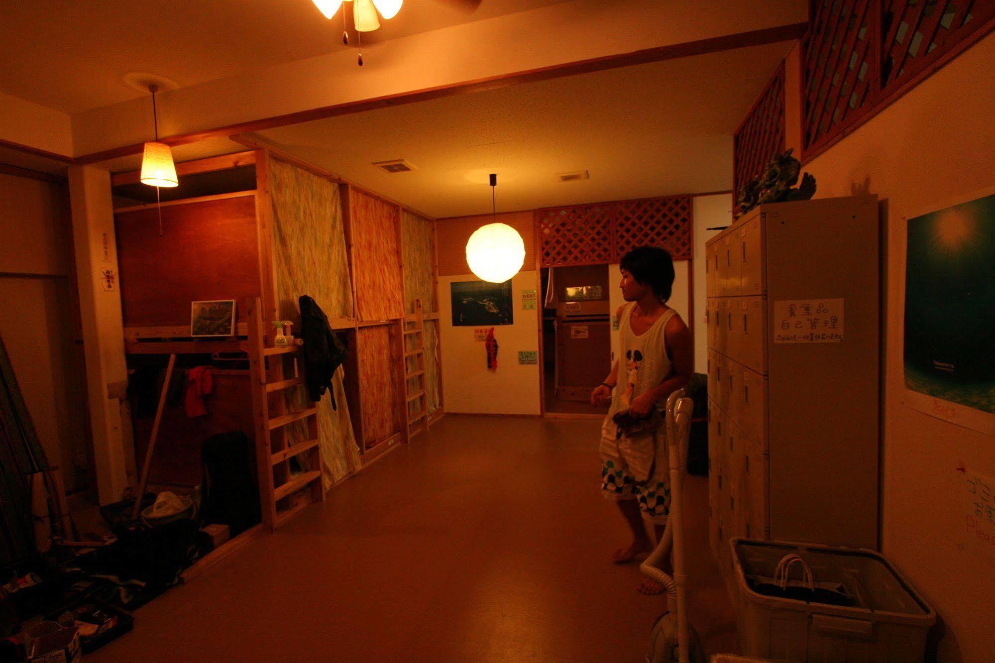 Okinawa Guest House Kerama Наха Екстер'єр фото